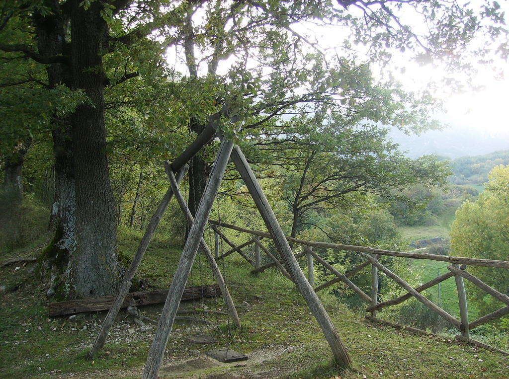 Отель Agriturismo Lu Formaggio Castelli Экстерьер фото